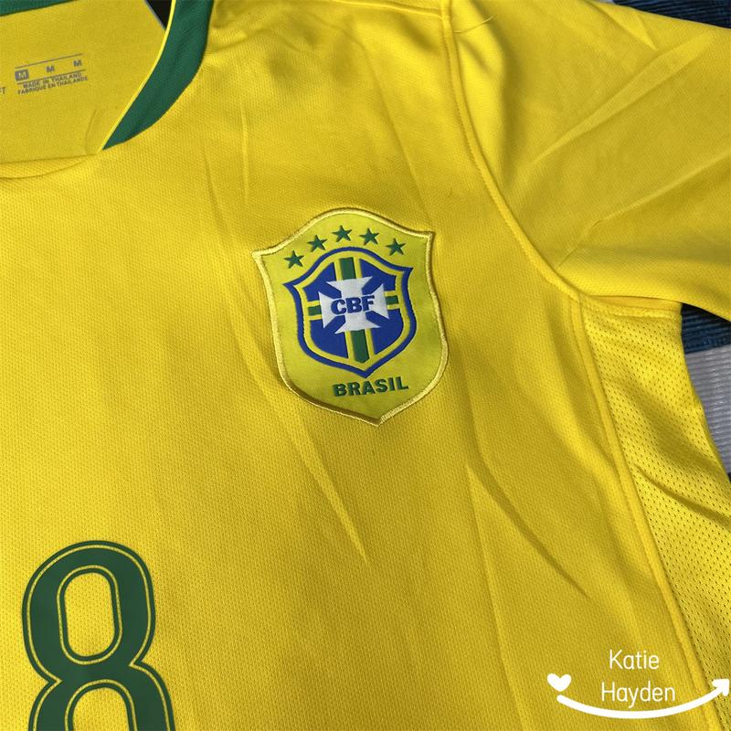 2002 World Cup Brazil Retro Jersey Kaka No.8 Soccer Jersey