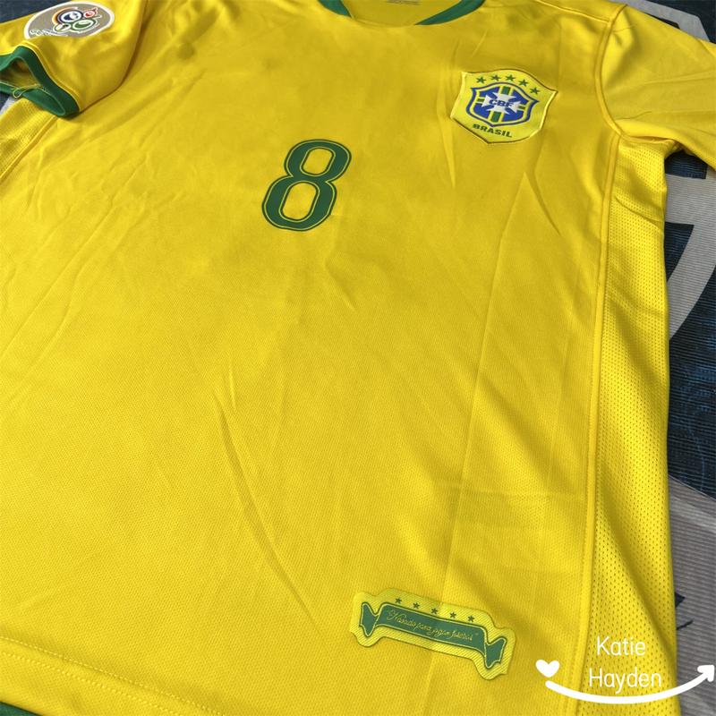 2002 World Cup Brazil Retro Jersey Kaka No.8 Soccer Jersey