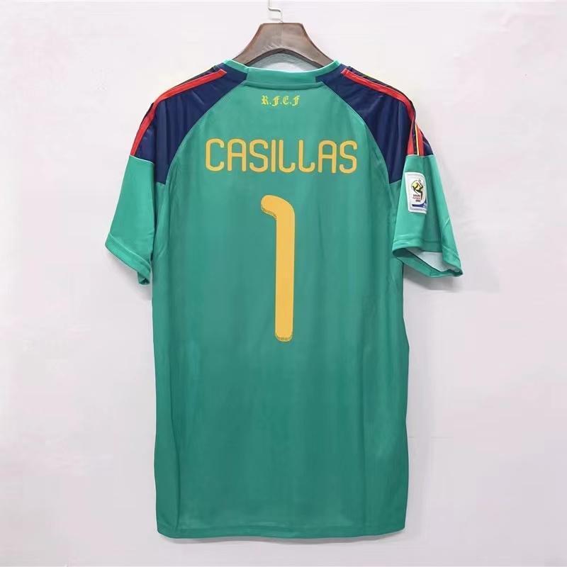 Soccer jersey Fan version Goalkeeper short sleeved 10 Spanish jersey # 1 Casillas