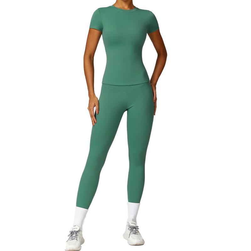 Women's Breathable Nylon Short Sleeve Crop Top and Skinny Leggings Tracksuit Set for Yoga Gymwear Workout in All Seasons