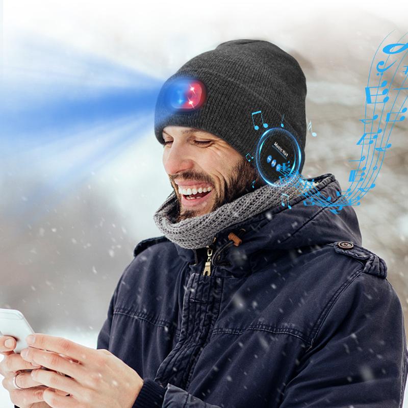 Bluetooth knitted hat outdoor night running night fishing LED lighting Bluetooth music Christmas light hat